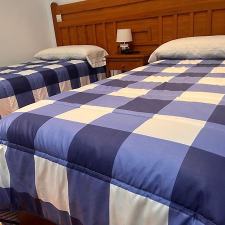 Hostal Restaurante Bustos Villarrubio Εξωτερικό φωτογραφία