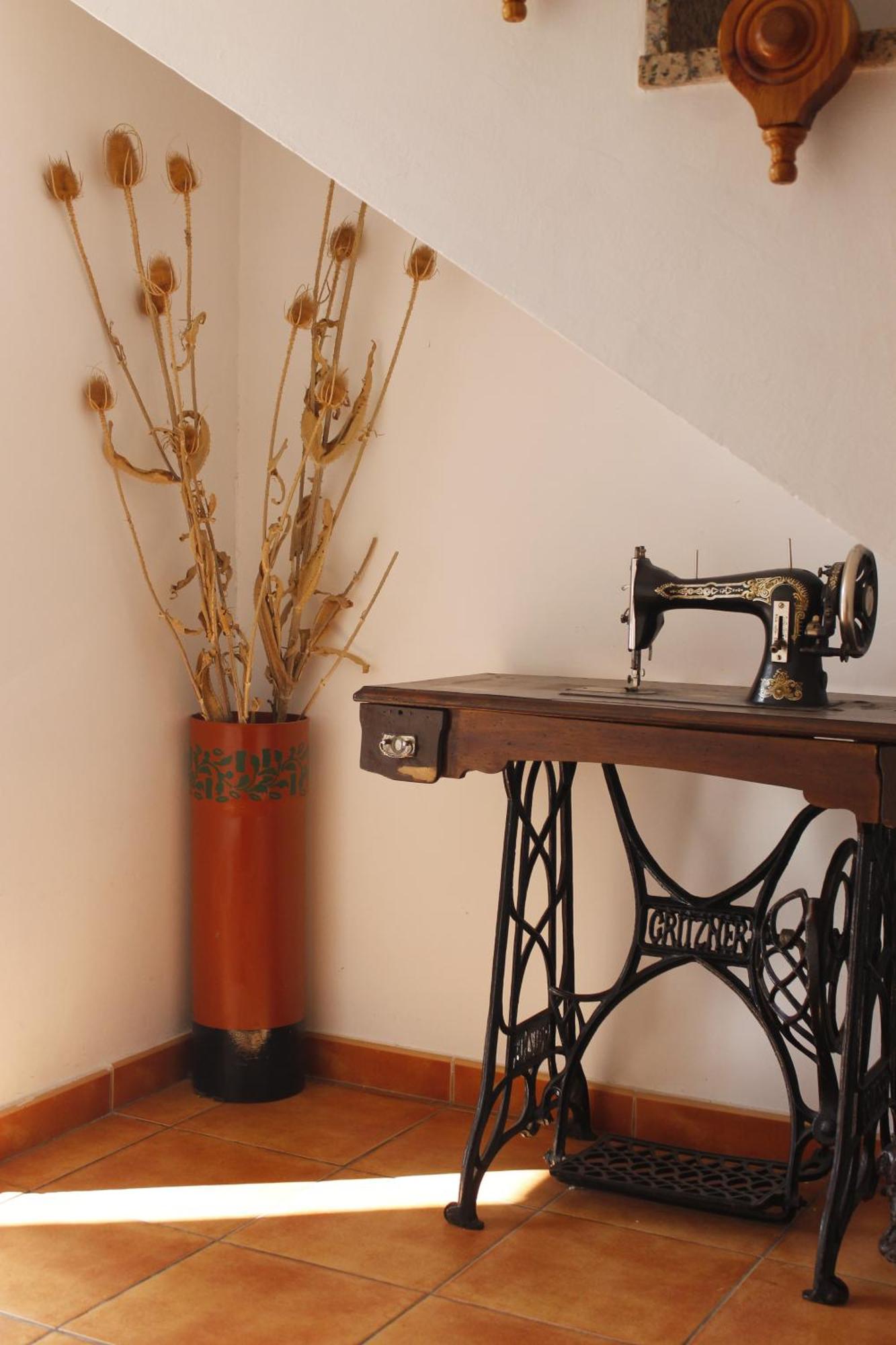 Hostal Restaurante Bustos Villarrubio Εξωτερικό φωτογραφία