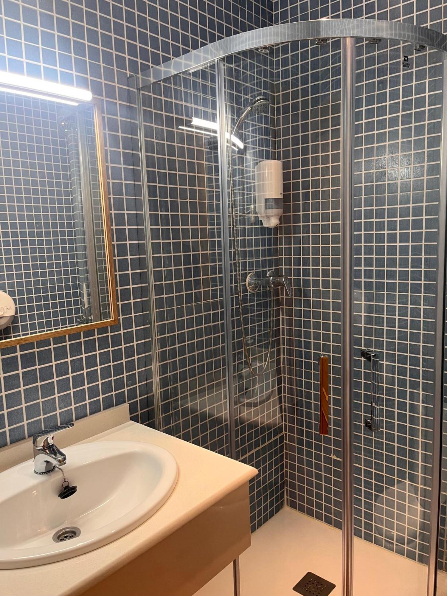 Hostal Restaurante Bustos Villarrubio Εξωτερικό φωτογραφία